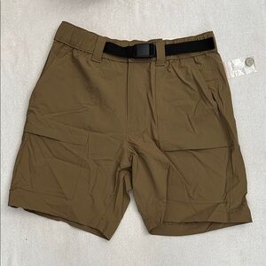 Sonoma Tan Cargo Shorts w/ Belt